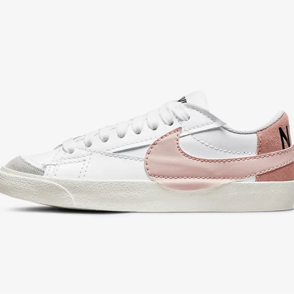Nike Blazer Low '77 Jumbo (Size 9) / Rose Pink & White